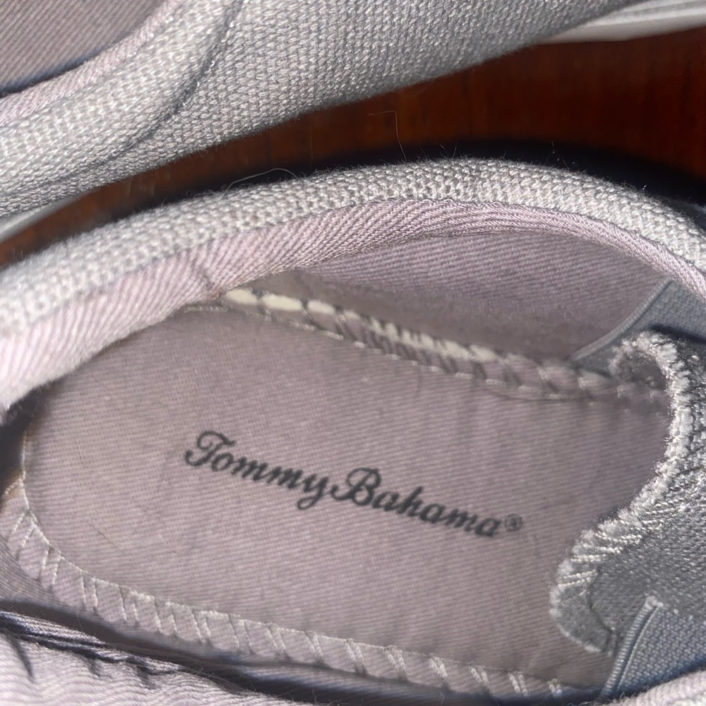 TOMMY BAHAMA SNEAKERS - Picture 3 of 3